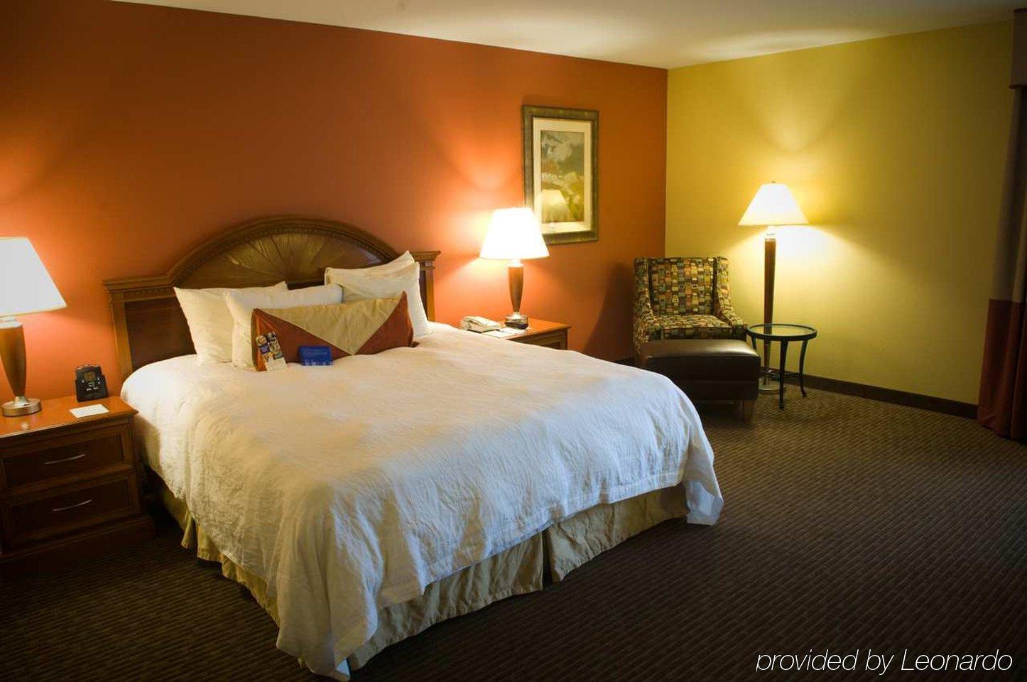 Hilton Garden Inn Colorado Springs North Exterior photo